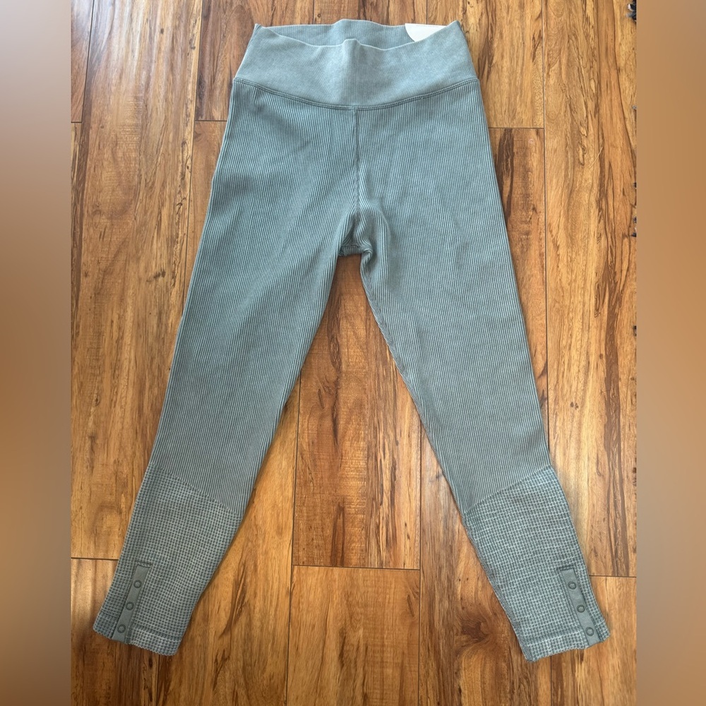 NWT Aerie Thermal Leggings Thighs Textured Stretch Ribbed High Waisted